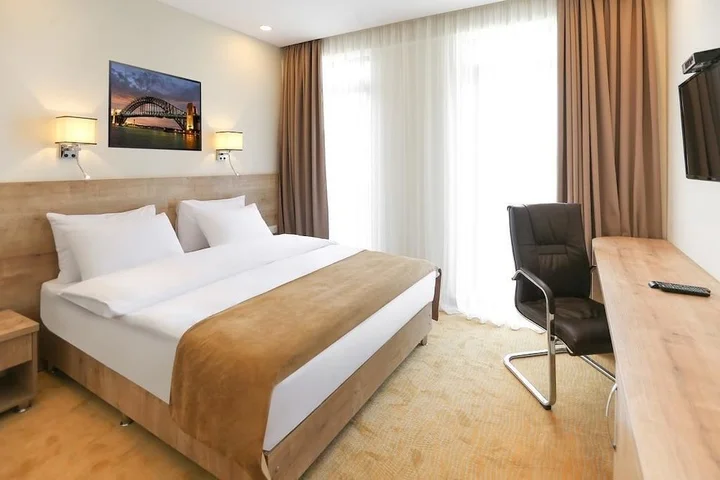 Тбилиси: Отель Bridge Hotel Тбилиси