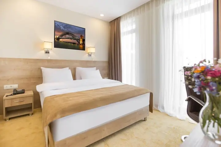 Тбилиси: Отель Bridge Hotel Тбилиси