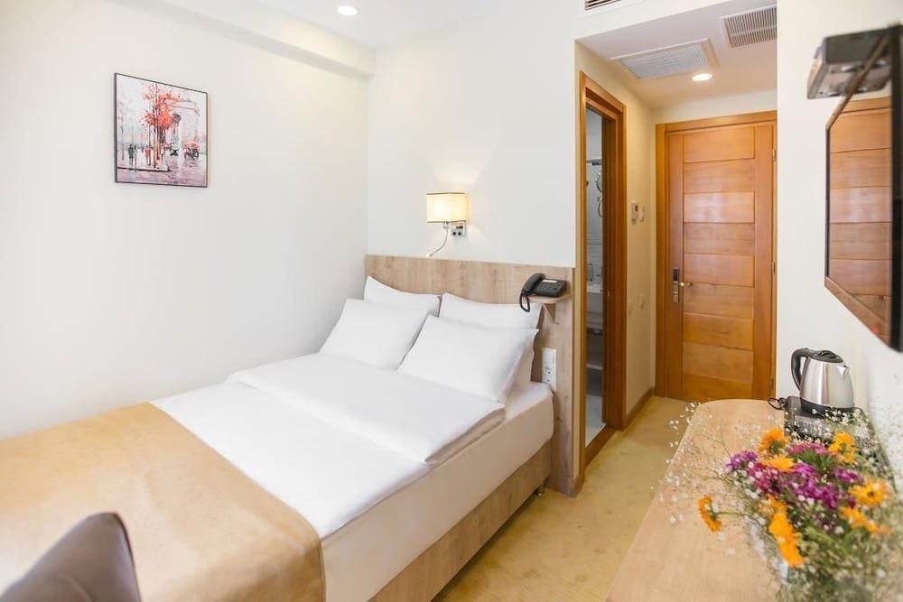 Тбилиси: Отель Bridge Hotel Тбилиси