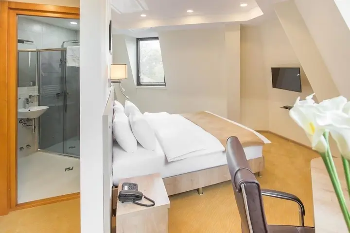 Тбилиси: Отель Bridge Hotel Тбилиси