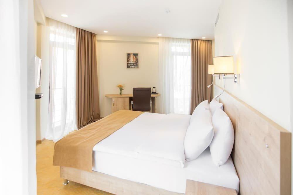 Тбилиси: Отель Bridge Hotel Тбилиси