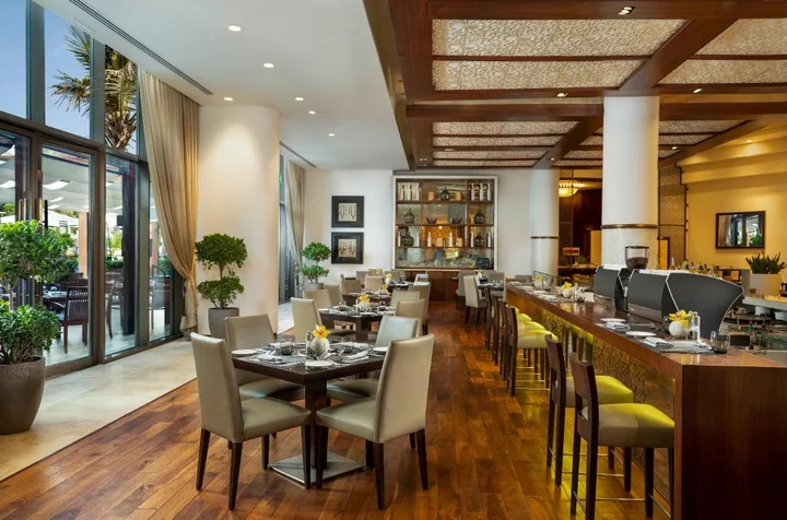 Абу-Даби: Beach Rotana Residences