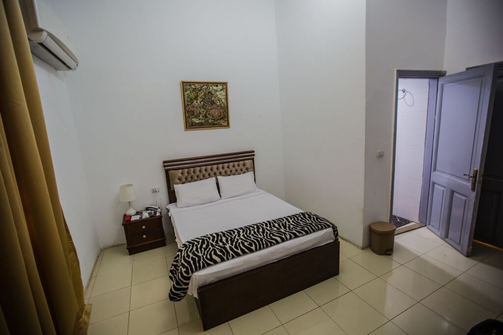 Каир: Valencia Hotel