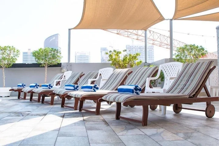 Дубай: Savoy Crest Hotel Apartment