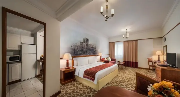 Дубай: Savoy Crest Hotel Apartment