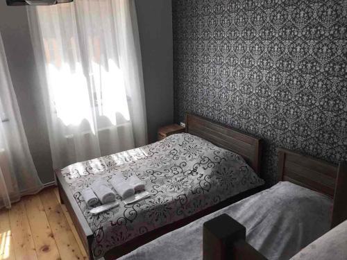 Степанцминда: Hill House