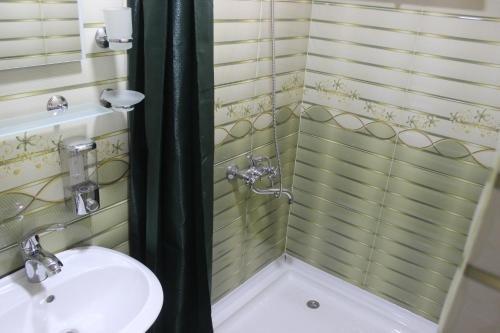 Степанцминда: Inga Guest House