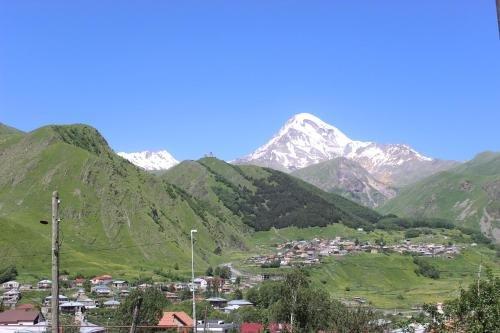 Степанцминда: Inga Guest House
