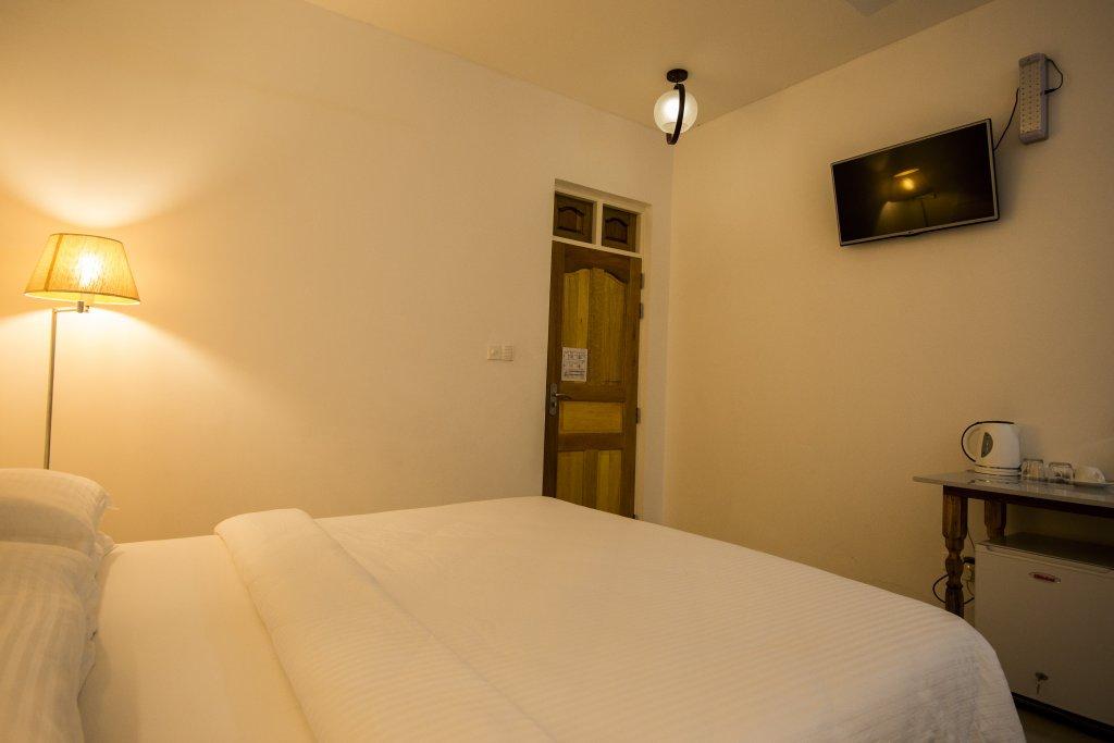 Атолл Алиф-Дхаалу: Отель Dhigurah Retreat Beach