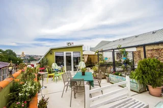 Тбилиси: Terrace Garden