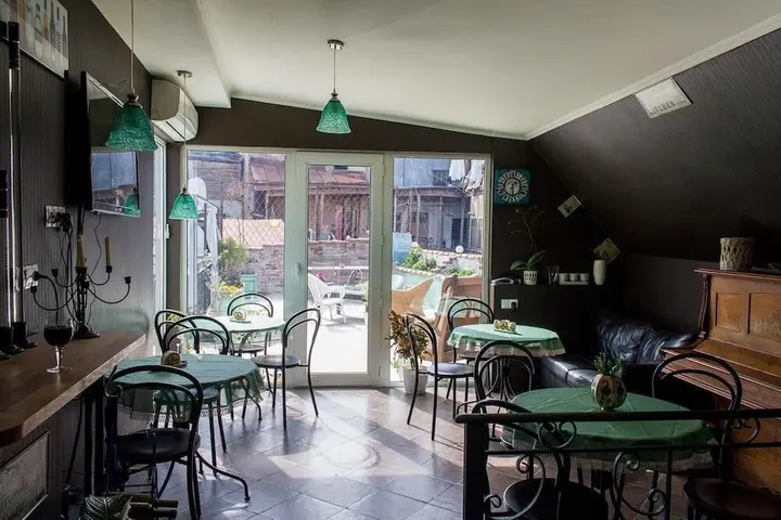 Тбилиси: Terrace Garden