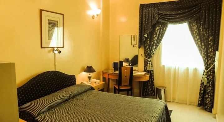 Дубай: Royalton Hotel