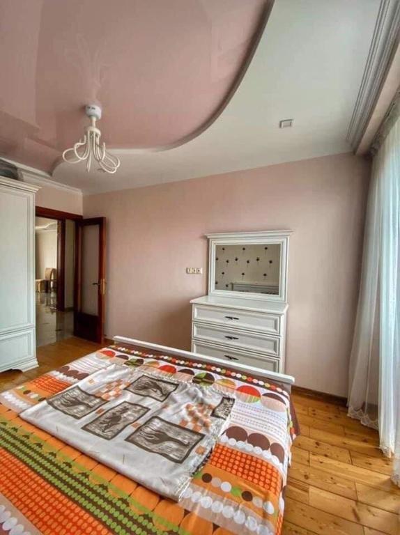 Батуми: Apartment Dolphin