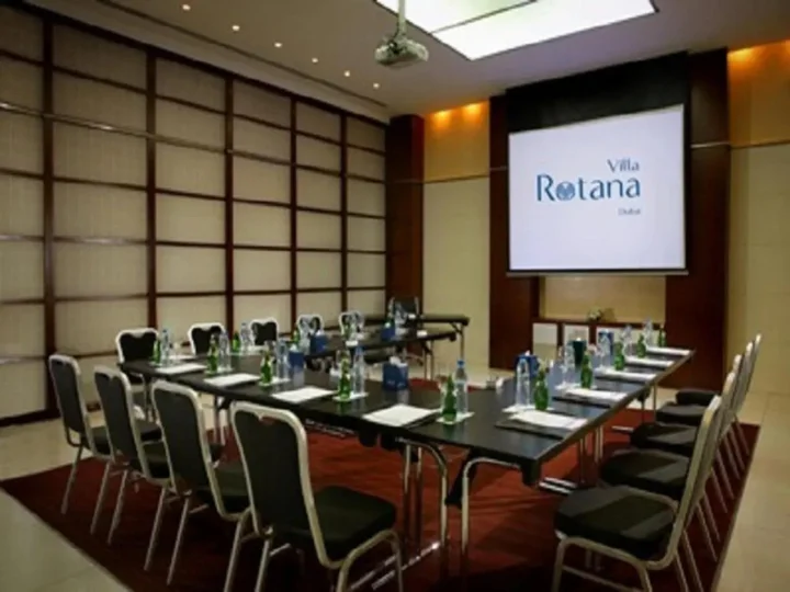 Дубай: Villa Rotana