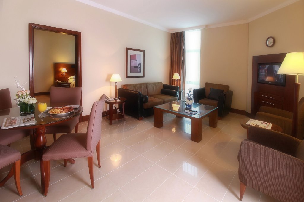 Дубай: J5 Rimal Hotel Apartments