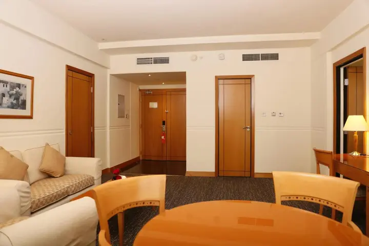 Дубай: J5 Hotels Port Saeed