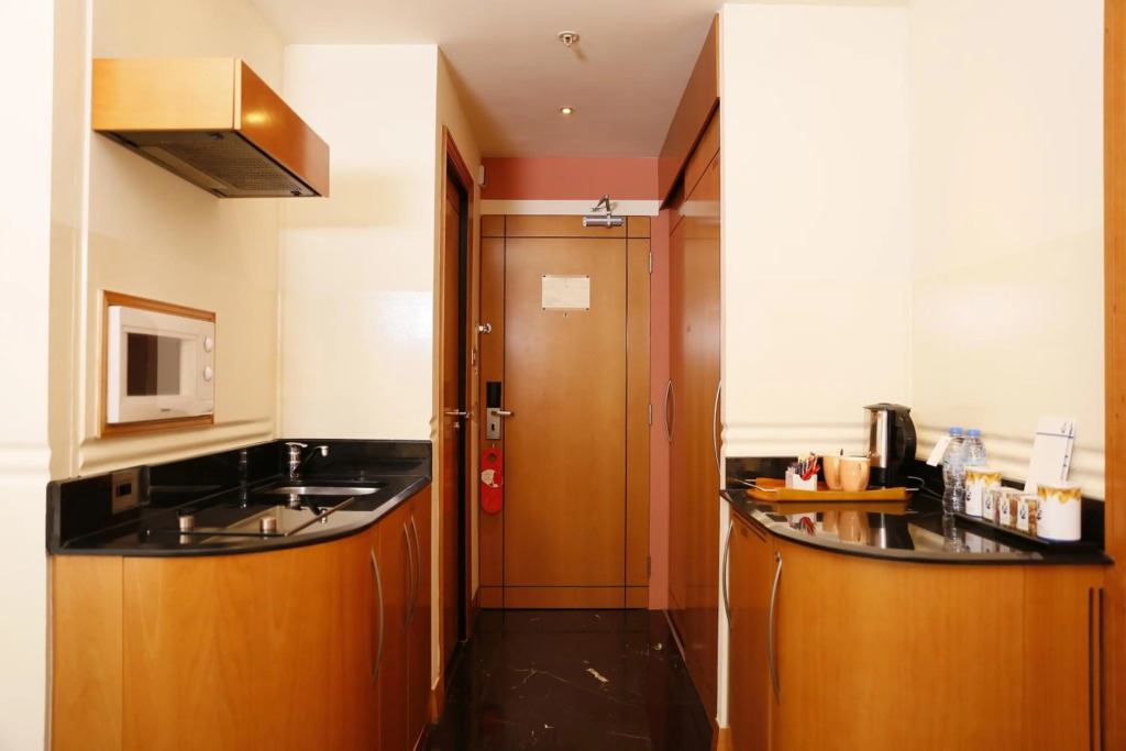 Дубай: J5 Hotels Port Saeed