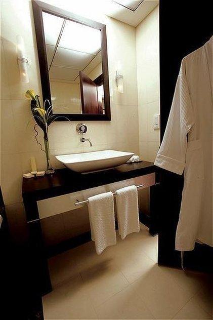 Дубай: Green Lakes Serviced Apartments