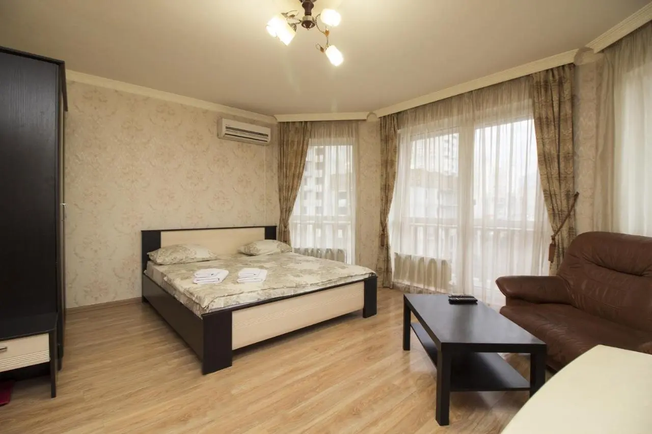 Пятигорск: Apartment on Pervomayskaya 15