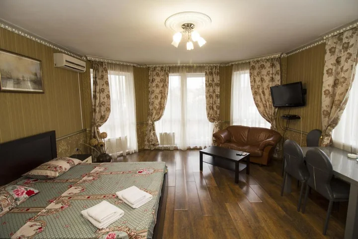 Пятигорск: Apartment on Pervomayskaya 15