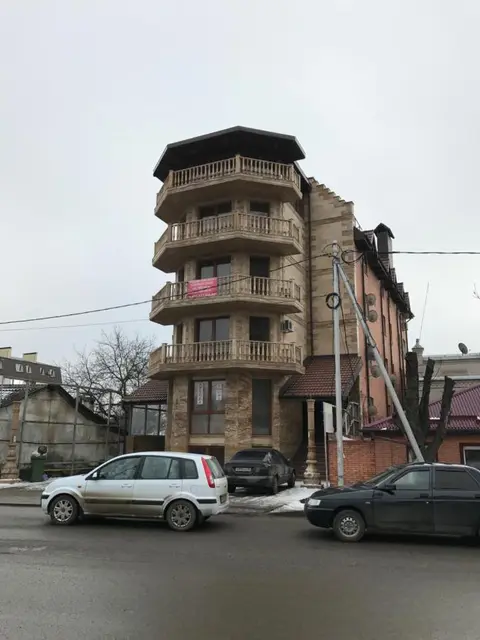 Пятигорск: Apartment on Pervomayskaya 15