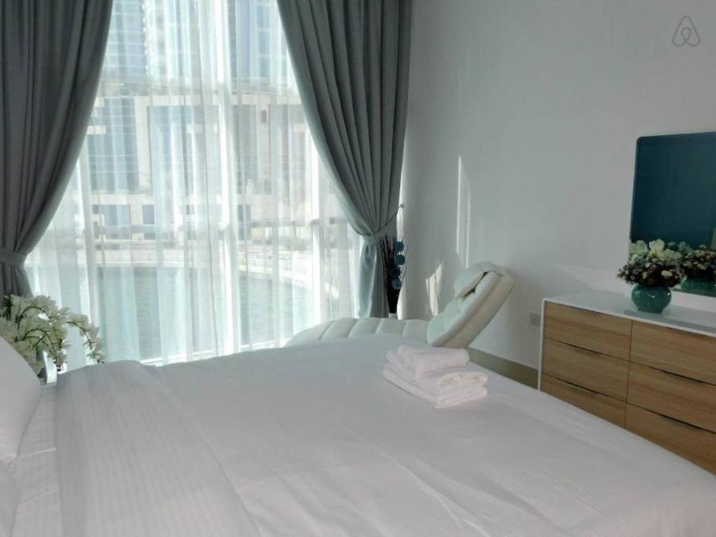 Дубай: Luton Vacation Homes - Continental Tower