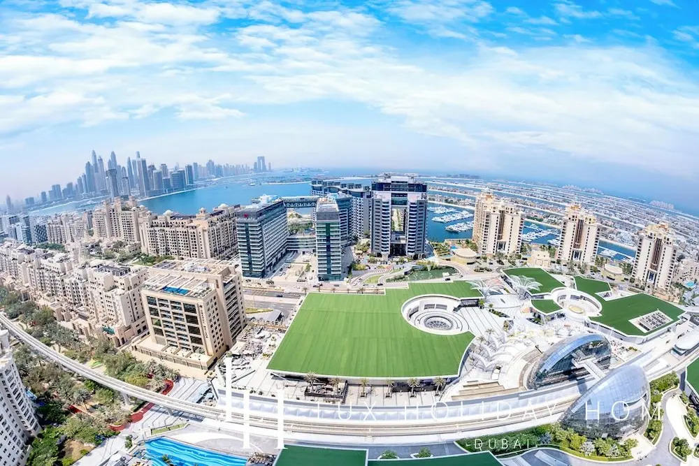 Дубай: LUX Iconic Views at Palm Tower Suite 1