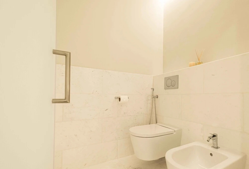 Дубай: LUX Iconic Views at Palm Tower Suite 3