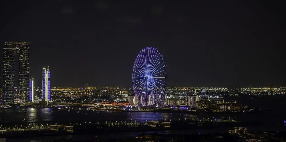Дубай: LUX Iconic Views at Palm Tower Suite 3