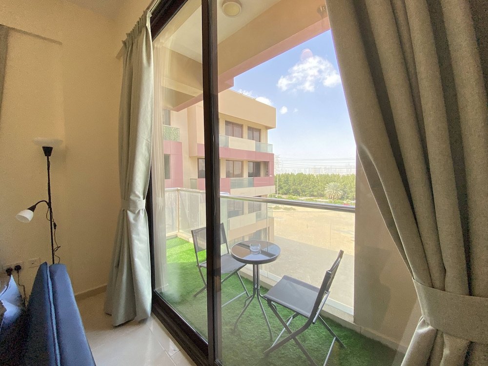 Дубай: Lux BnB 1BD JVC