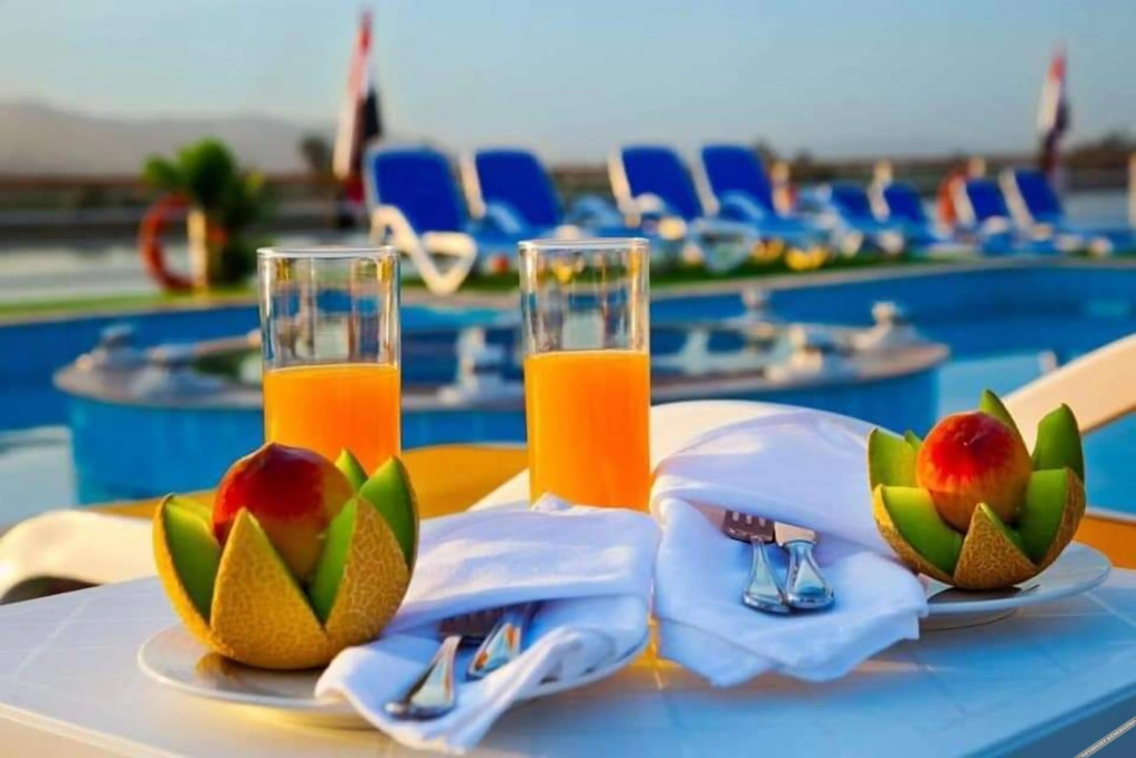 Луксор: Luxor Nile Cruises