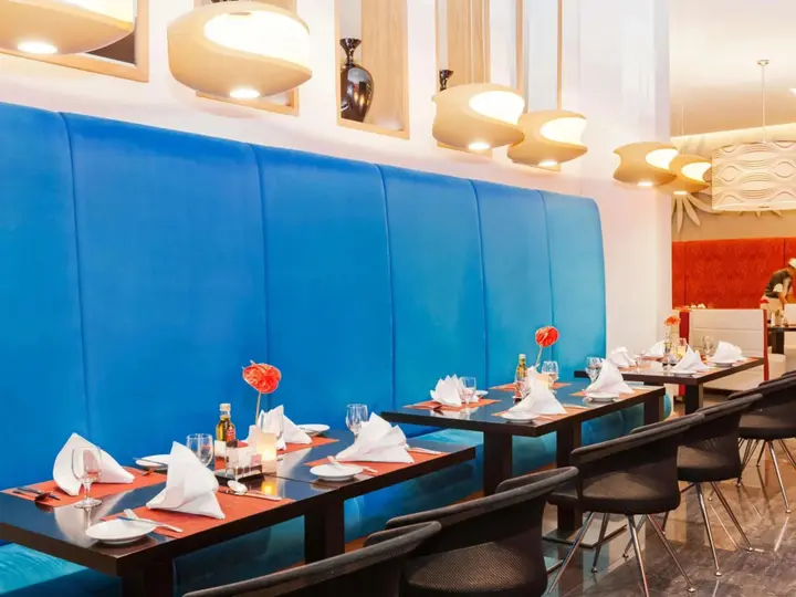 Дубай: Отель Ibis Mall Avenue Dubai