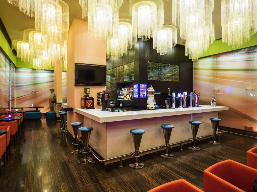 Дубай: Отель Ibis Mall Avenue Dubai