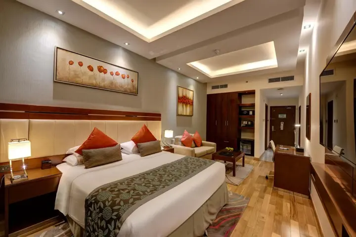 Абу-Даби: Отель Sheraton Khalidiya