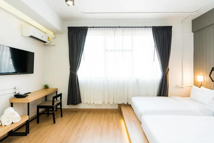 Абу-Даби: Отель Sheraton Khalidiya