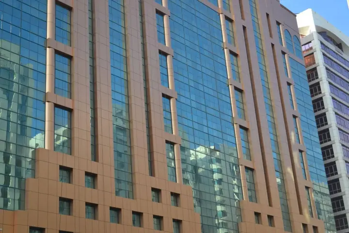 Абу-Даби: Отель Sheraton Khalidiya