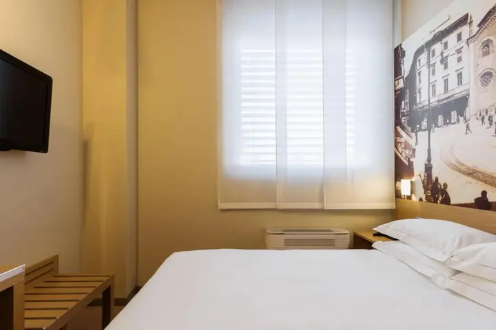 Абу-Даби: Отель Sheraton Khalidiya