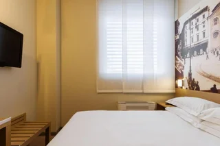 Абу-Даби: Отель Sheraton Khalidiya