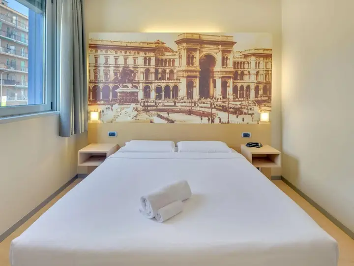 Абу-Даби: Отель Sheraton Khalidiya