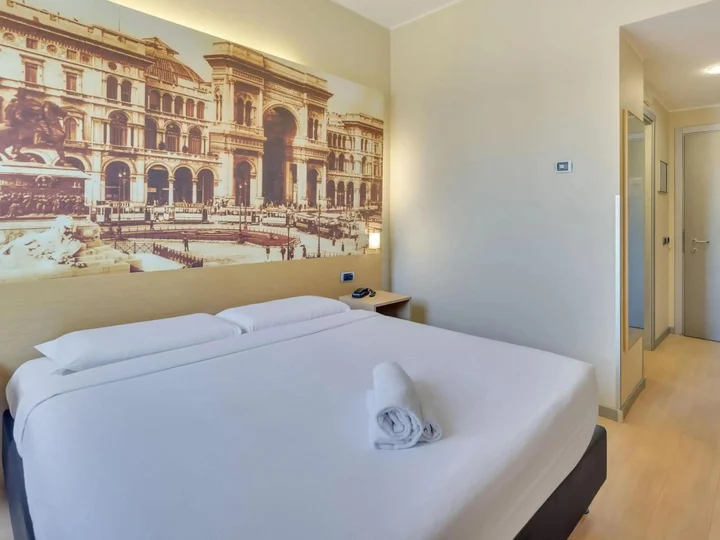 Абу-Даби: Отель Sheraton Khalidiya