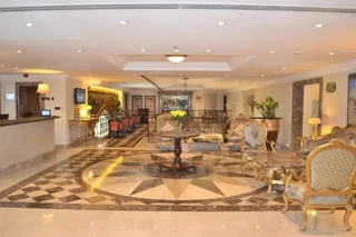 Абу-Даби: Отель Sheraton Khalidiya
