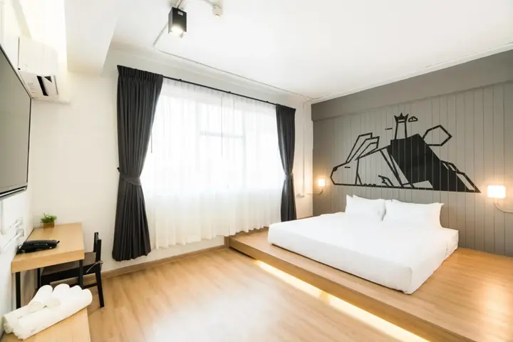 Абу-Даби: Отель Sheraton Khalidiya