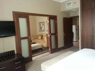 Абу-Даби: Отель Sheraton Khalidiya