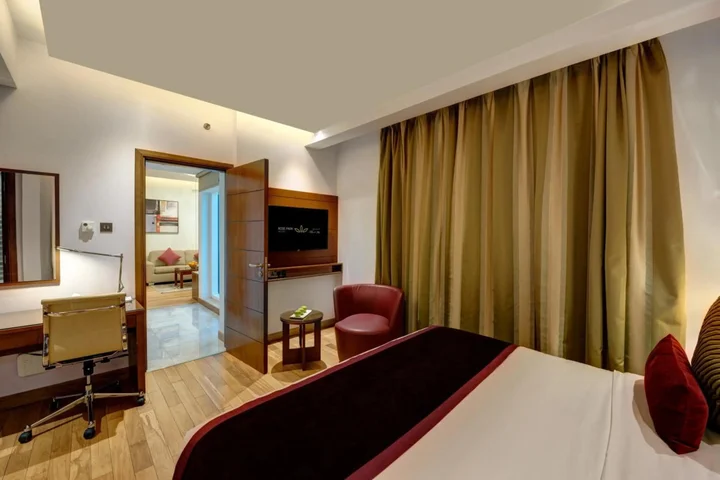 Абу-Даби: Отель Sheraton Khalidiya