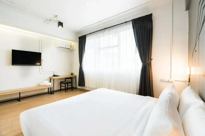 Абу-Даби: Отель Sheraton Khalidiya