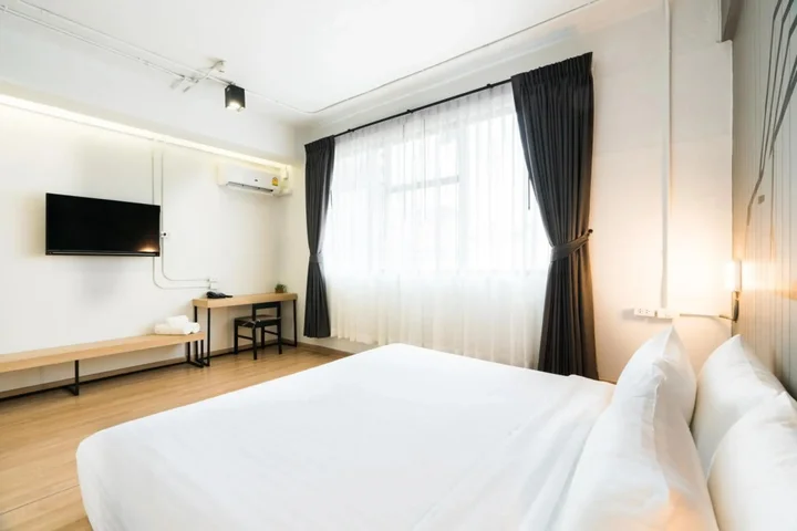 Абу-Даби: Отель Sheraton Khalidiya