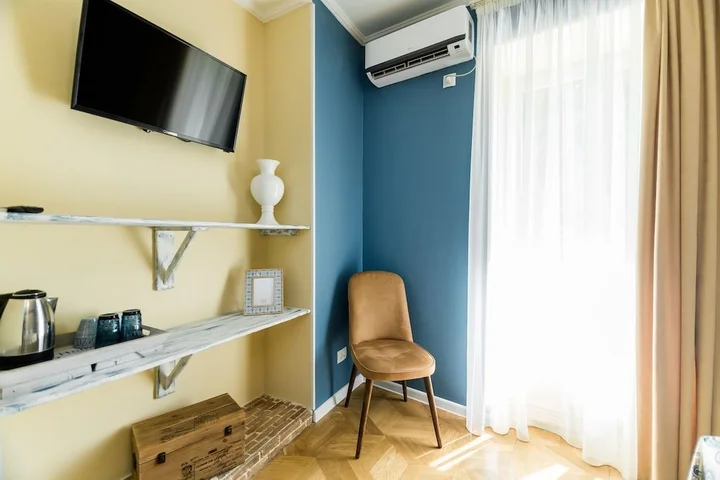 Тбилиси: Gvino Minda Hotel