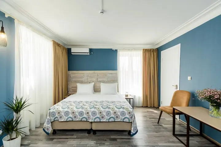 Тбилиси: Gvino Minda Hotel
