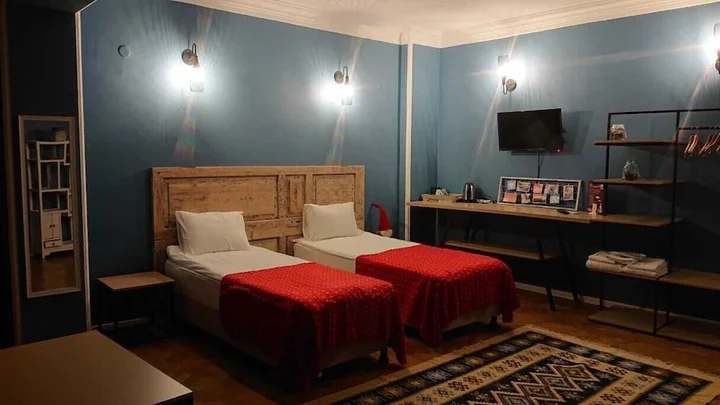 Тбилиси: Gvino Minda Hotel