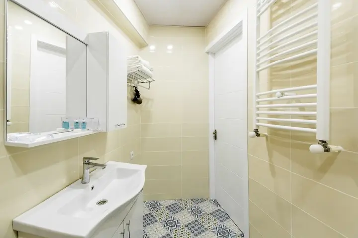 Тбилиси: Gvino Minda Hotel